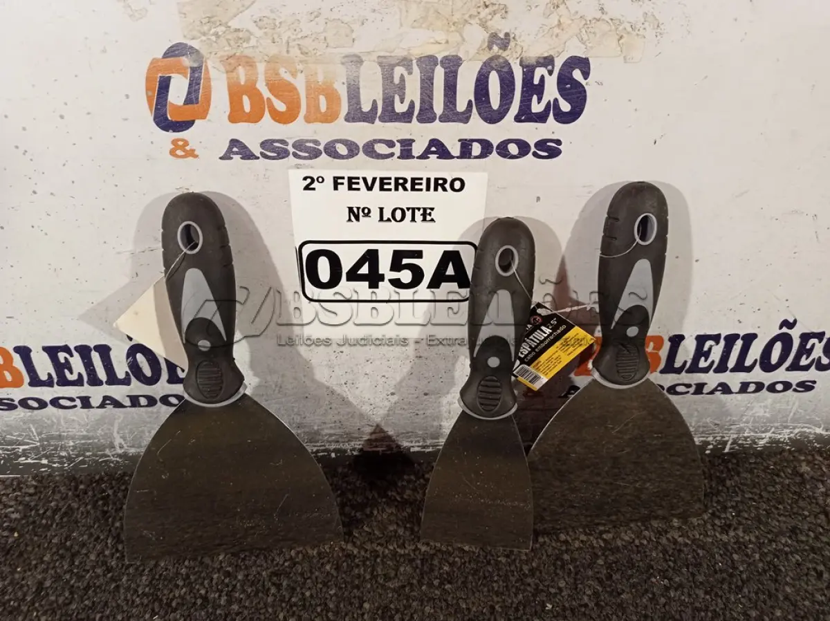 LOTE 045 - 03 ESPÁTULAS. (NO ESTADO) ATENÇÃO! FAZER A VISITAÇÃO ANTES DE ARREMATAR, NÃO SABEMOS SE FUNCIONA. LEILÃO NÃO TEM GARANTIA E NEM DEVOLUÇÃO, SUJEITO A POSSÍVEIS AVARIAS VISÍVEIS/OCULTAS E/OU AUSÊNCIA DE COMPONENTES.