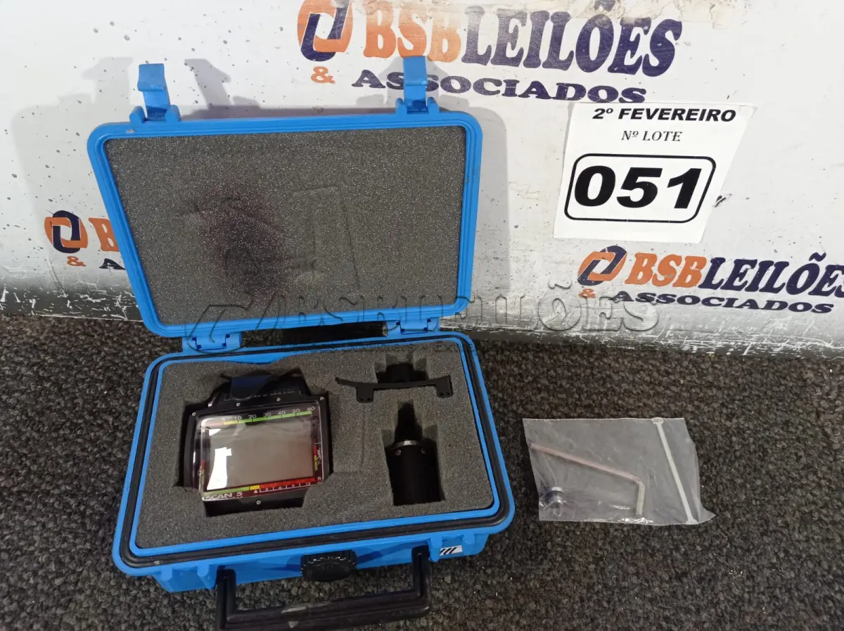 LOTE 051 - 01 US DIVERS AQUA LUNG SCAN 5 SCUBA DIVE DIVING WIRELESS COMPUTADOR DE MERGULHO (NO ESTADO, NÃO SABEMOS SE FUNCIONA. LEILÃO NÃO TEM GARANTIA E NEM DEVOLUÇÃO).