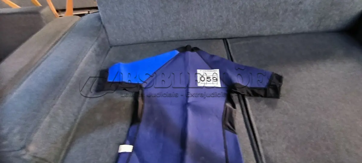 LOTE 059