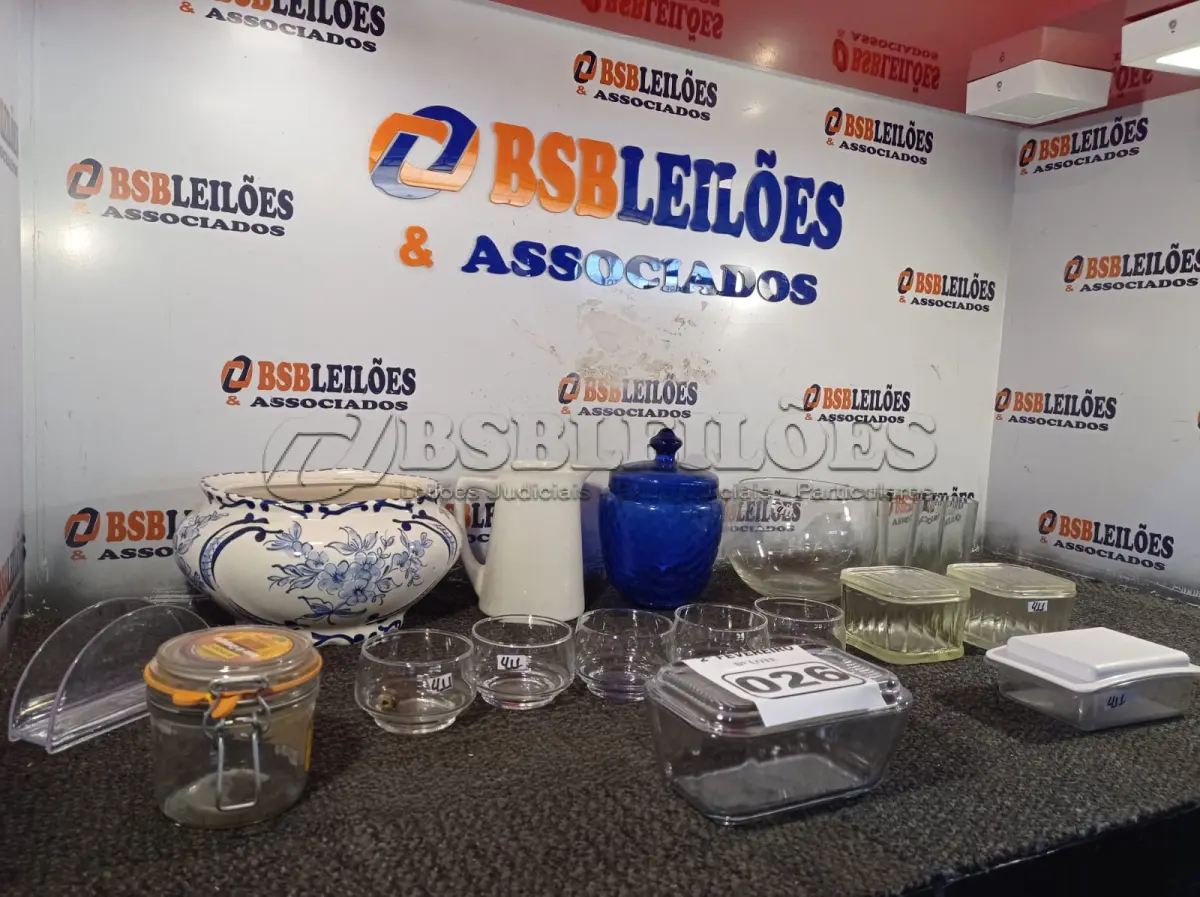 LOTE 026 - 01 LOTE COM UTENSÍLIOS PARA COZINHA (NO ESTADO, NÃO SABEMOS SE FUNCIONA. LEILÃO NÃO TEM GARANTIA E NEM DEVOLUÇÃO).
