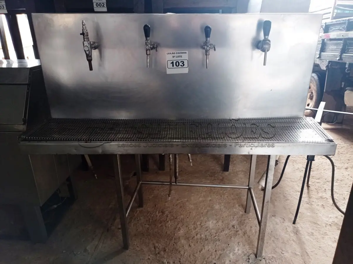 LOTE 103 - 01 CHOPEIRA 04 BICOS COM AVARIAS NA SERPENTINA EM INOX.(NO ESTADO, NÃO SABEMOS SE FUNCIONA. LEILÃO NÃO TEM GARANTIA E NEM DEVOLUÇÃO).