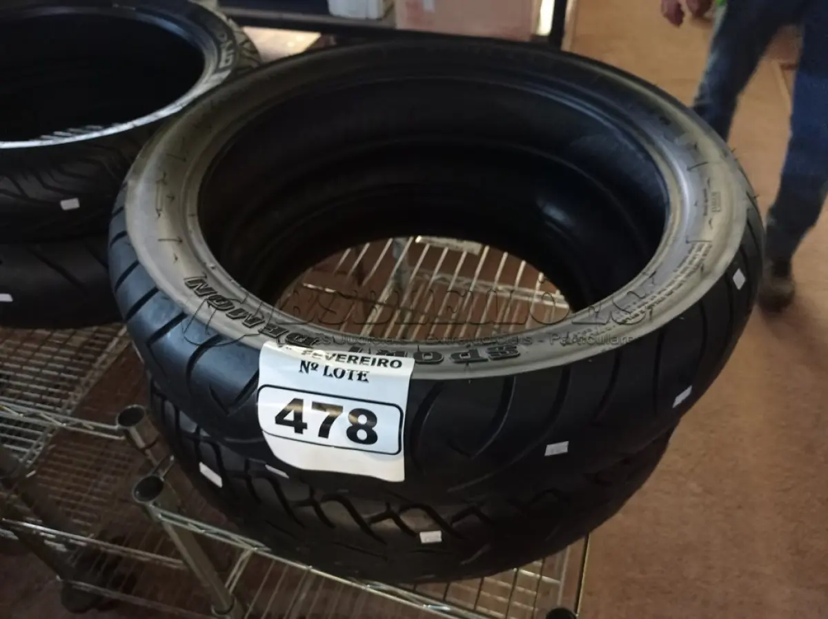 LOTE 478 - 02 PNEUS DE MOTO 140/70/17 E 140/90/15. (NO ESTADO) ATENÇÃO! FAZER A VISITAÇÃO ANTES DE ARREMATAR, NÃO SABEMOS SE FUNCIONA. LEILÃO NÃO TEM GARANTIA E NEM DEVOLUÇÃO, SUJEITO A POSSÍVEIS AVARIAS VISÍVEIS/OCULTAS E/OU AUSÊNCIA DE COMPONENTES.