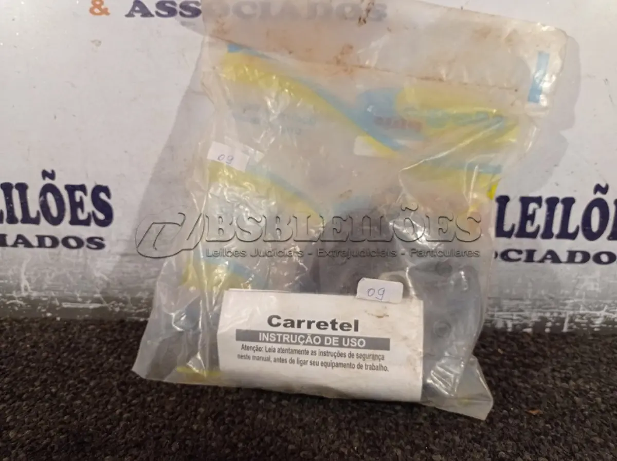LOTE 112 - 01 CARRETEL 220V. (NO ESTADO) ATENÇÃO! FAZER A VISITAÇÃO ANTES DE ARREMATAR, NÃO SABEMOS SE FUNCIONA. LEILÃO NÃO TEM GARANTIA E NEM DEVOLUÇÃO, SUJEITO A POSSÍVEIS AVARIAS VISÍVEIS/OCULTAS E/OU AUSÊNCIA DE COMPONENTES.