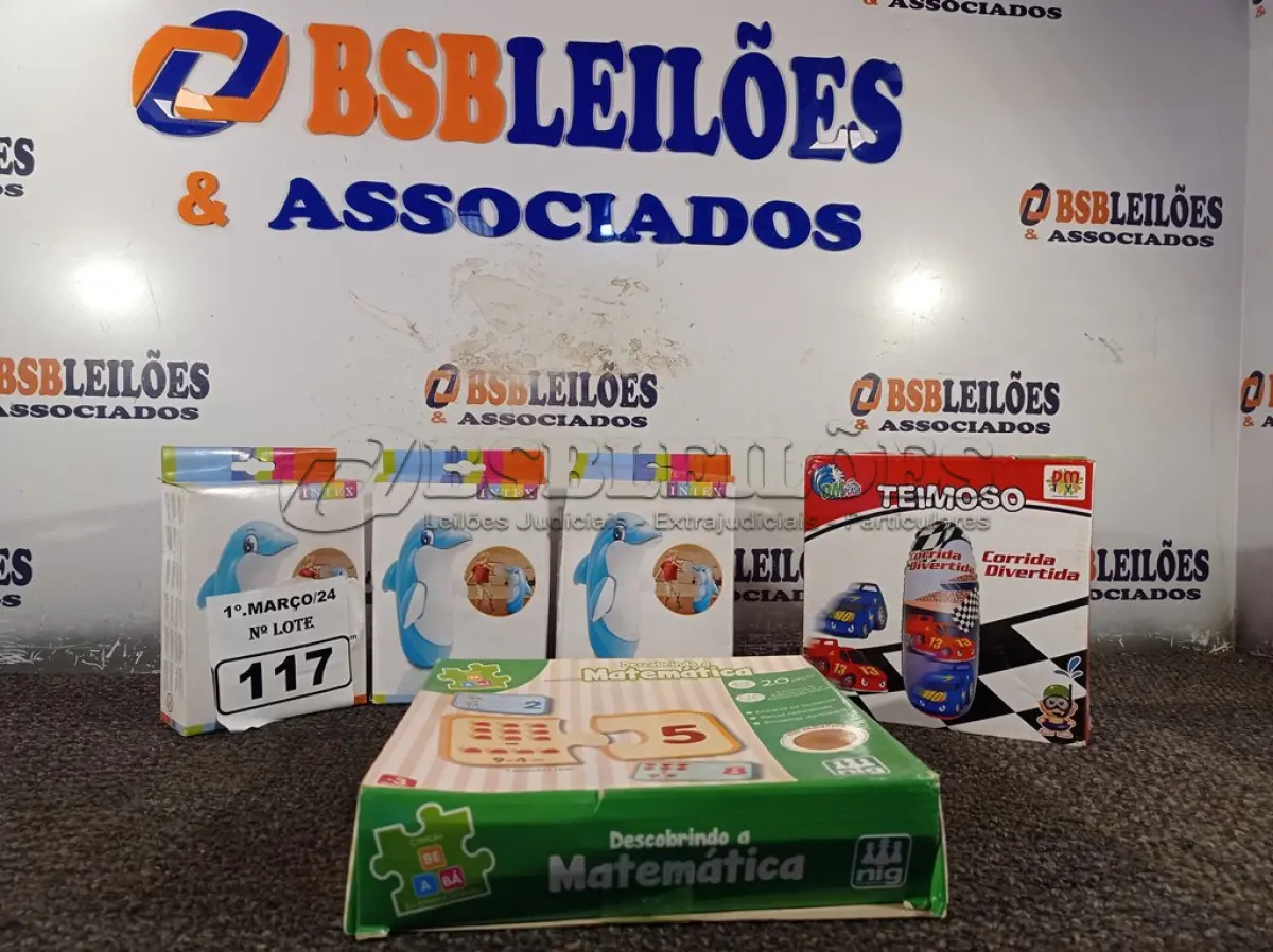 LOTE 117 - 04 BONECOS JOÃO TEIMOSO E 01 JOGO DESCOBRINDO A MATEMÁTICA. (NO ESTADO) ATENÇÃO! FAZER A VISITAÇÃO ANTES DE ARREMATAR, NÃO SABEMOS SE FUNCIONA. LEILÃO NÃO TEM GARANTIA E NEM DEVOLUÇÃO, SUJEITO A POSSÍVEIS AVARIAS VISÍVEIS/OCULTAS E/OU AUSÊNCIA DE COMPONENTES.