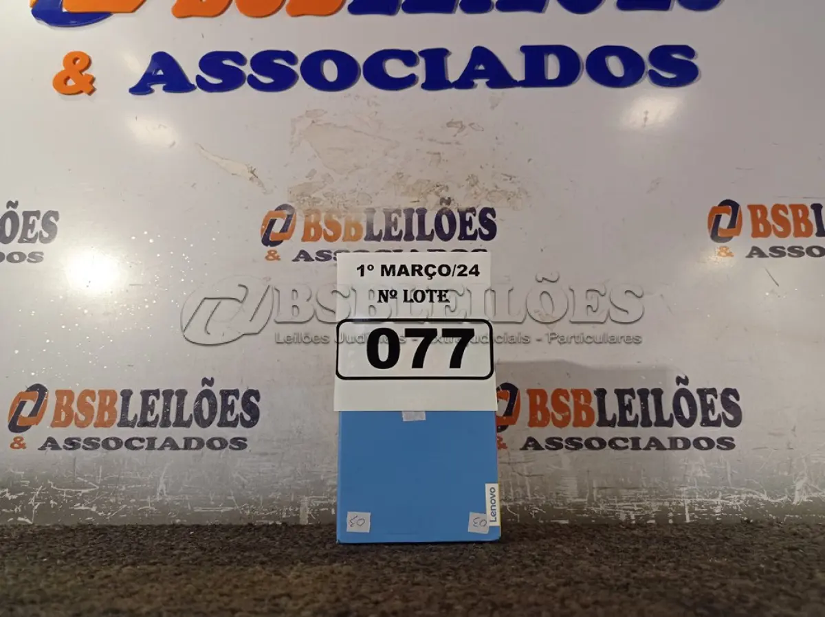 LOTE 077 - 01 CELULAR MOTO “C” 8BG. (NO ESTADO) ATENÇÃO! FAZER A VISITAÇÃO ANTES DE ARREMATAR, NÃO SABEMOS SE FUNCIONA. LEILÃO NÃO TEM GARANTIA E NEM DEVOLUÇÃO, SUJEITO A POSSÍVEIS AVARIAS VISÍVEIS/OCULTAS E/OU AUSÊNCIA DE COMPONENTES.