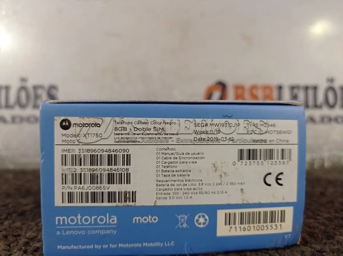 LOTE 077 - 01 CELULAR MOTO “C” 8BG. (NO ESTADO) ATENÇÃO! FAZER A VISITAÇÃO ANTES DE ARREMATAR, NÃO SABEMOS SE FUNCIONA. LEILÃO NÃO TEM GARANTIA E NEM DEVOLUÇÃO, SUJEITO A POSSÍVEIS AVARIAS VISÍVEIS/OCULTAS E/OU AUSÊNCIA DE COMPONENTES.