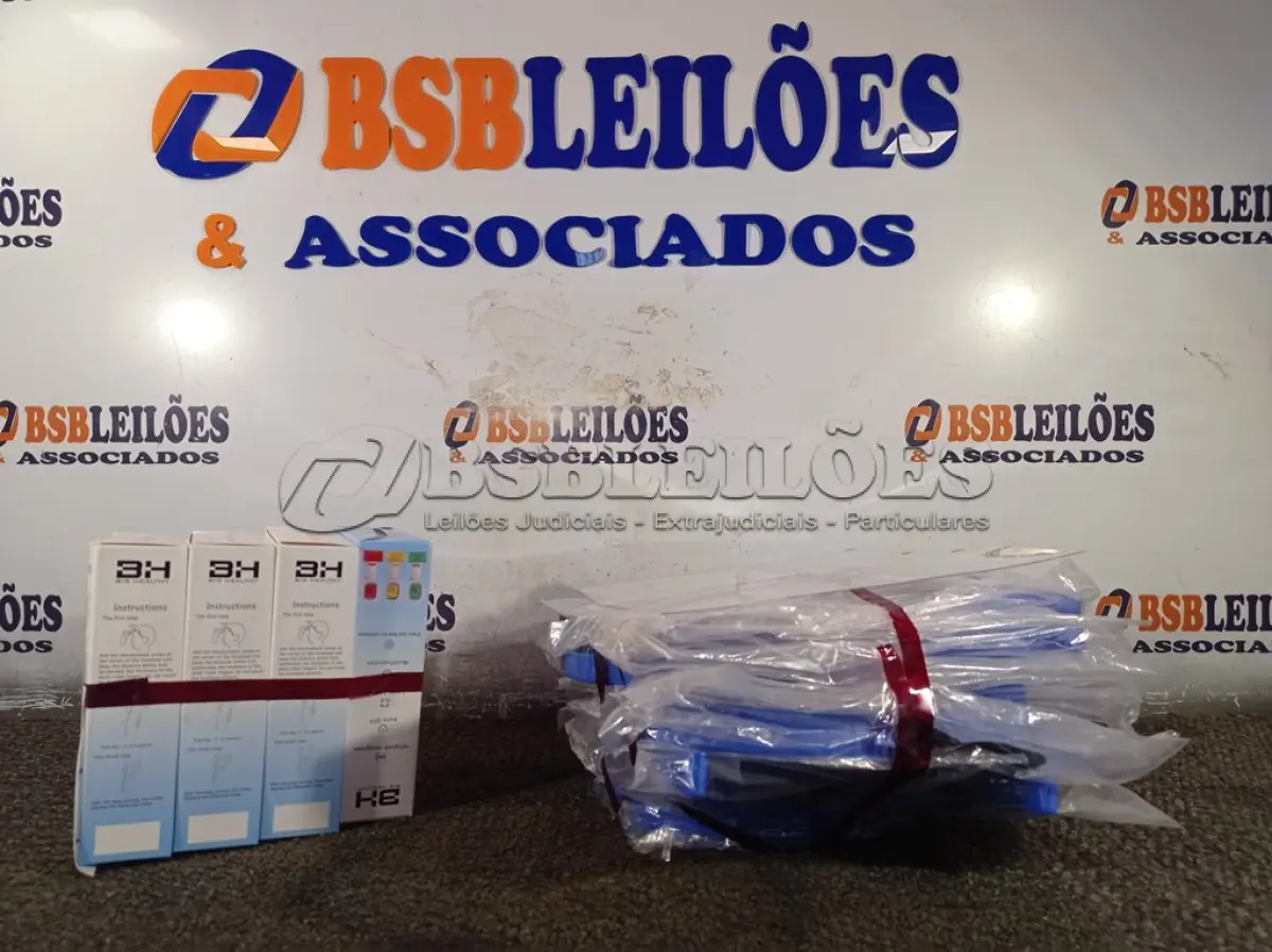 LOTE 178 - 04 TERMÔMETROS DIGITAL E 10 MASCARAS DE PROTEÇÃO. (NO ESTADO) ATENÇÃO! FAZER A VISITAÇÃO ANTES DE ARREMATAR, NÃO SABEMOS SE FUNCIONA. LEILÃO NÃO TEM GARANTIA E NEM DEVOLUÇÃO, SUJEITO A POSSÍVEIS AVARIAS VISÍVEIS/OCULTAS E/OU AUSÊNCIA DE COMPONENTES.