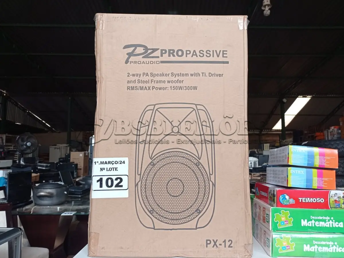 LOTE 102 - 01 CAIXA DE SOM PZ PROPASSIVE PX-12. (NO ESTADO) ATENÇÃO! FAZER A VISITAÇÃO ANTES DE ARREMATAR, NÃO SABEMOS SE FUNCIONA. LEILÃO NÃO TEM GARANTIA E NEM DEVOLUÇÃO, SUJEITO A POSSÍVEIS AVARIAS VISÍVEIS/OCULTAS E/OU AUSÊNCIA DE COMPONENTES.