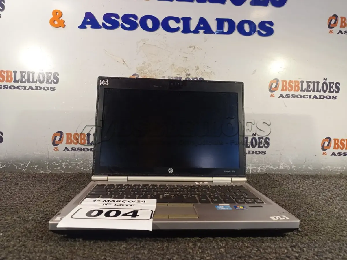 LOTE 004 - 01 NOTEBOOK MARCA HP. (NO ESTADO) ATENÇÃO! FAZER A VISITAÇÃO ANTES DE ARREMATAR, NÃO SABEMOS SE FUNCIONA. LEILÃO NÃO TEM GARANTIA E NEM DEVOLUÇÃO, SUJEITO A POSSÍVEIS AVARIAS VISÍVEIS/OCULTAS E/OU AUSÊNCIA DE COMPONENTES.