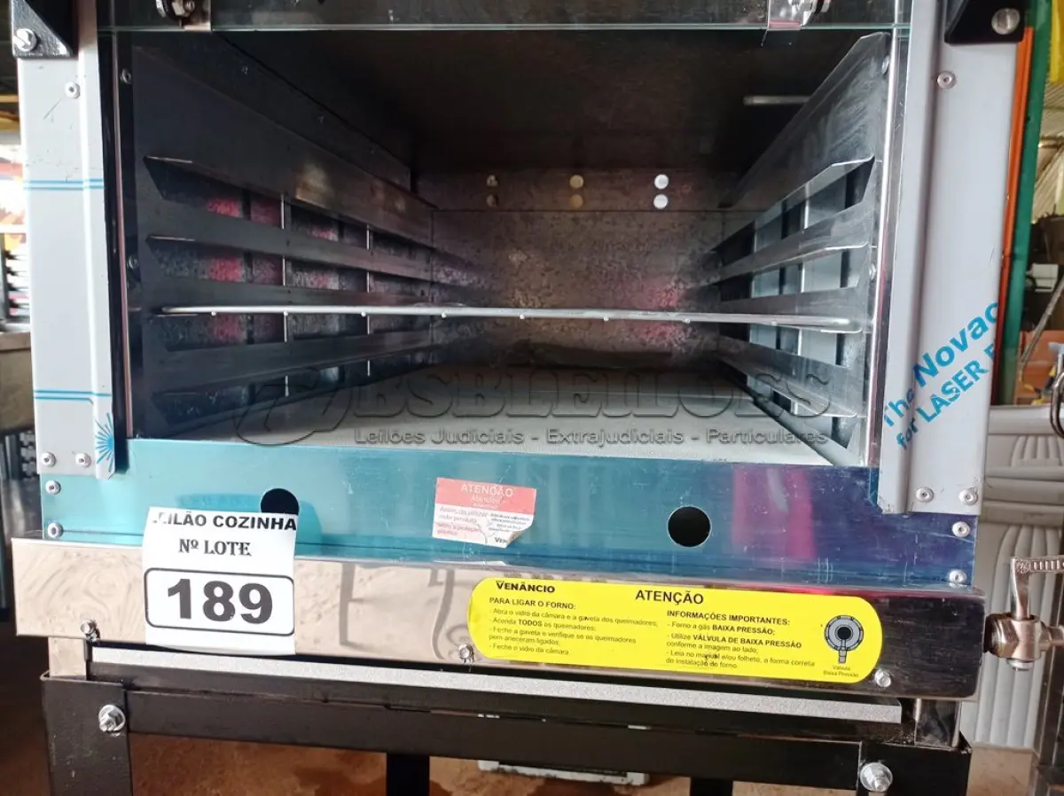 LOTE 189 - 01 FORNO A GÁS MARCA VENANCIO FIRI 80. (NOVO) (NO ESTADO, NÃO SABEMOS SE FUNCIONA. LEILÃO NÃO TEM GARANTIA E NEM DEVOLUÇÃO).
