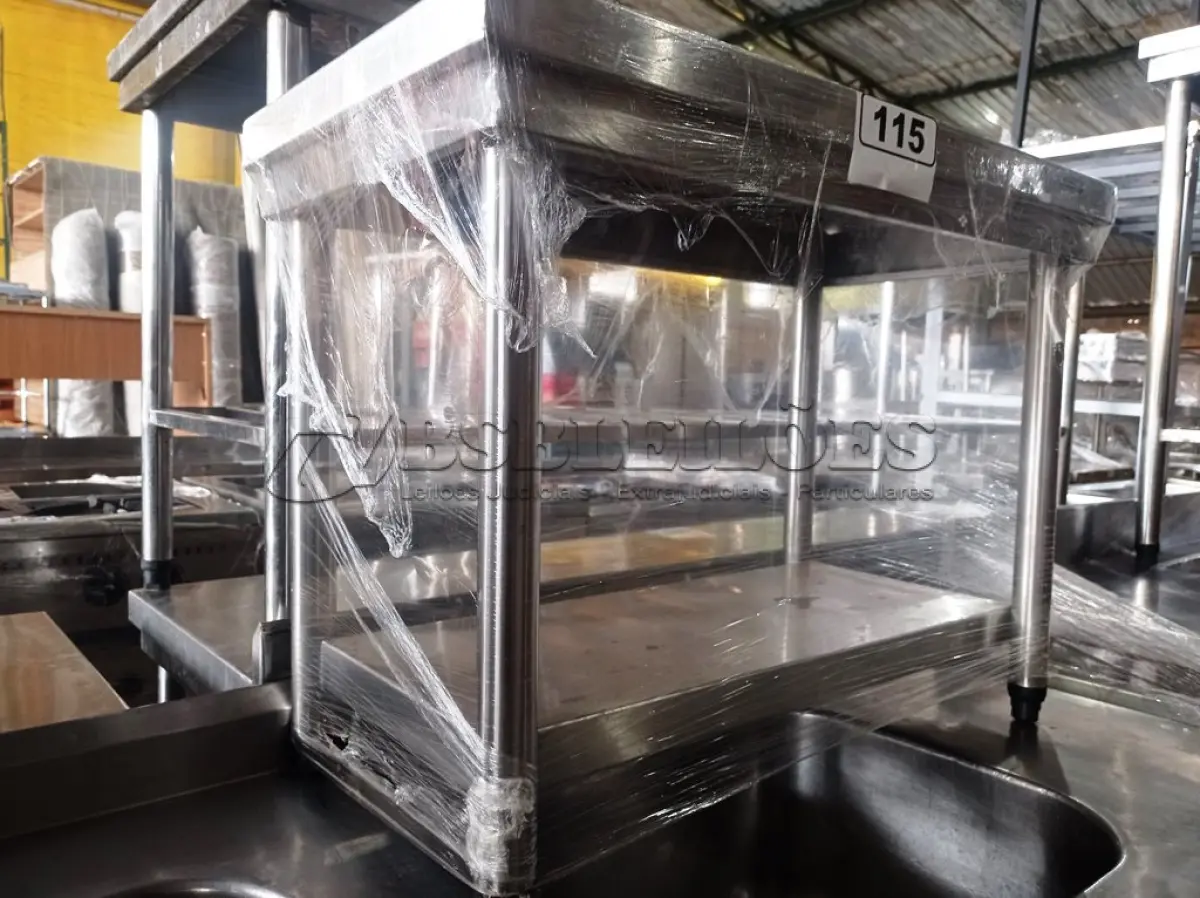 LOTE 115 - 01 MESINHA MEDINDO 75CMX40CM EM AÇO INOX COM PANELEIRO. (NO ESTADO, NÃO SABEMOS SE FUNCIONA. LEILÃO NÃO TEM GARANTIA E NEM DEVOLUÇÃO).
