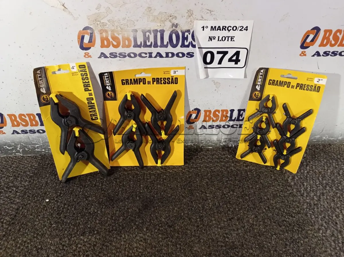 LOTE 074 - 03 KIT’S DE GRAMPOS DE PRESSÃO. (NO ESTADO) ATENÇÃO! FAZER A VISITAÇÃO ANTES DE ARREMATAR, NÃO SABEMOS SE FUNCIONA. LEILÃO NÃO TEM GARANTIA E NEM DEVOLUÇÃO, SUJEITO A POSSÍVEIS AVARIAS VISÍVEIS/OCULTAS E/OU AUSÊNCIA DE COMPONENTES.