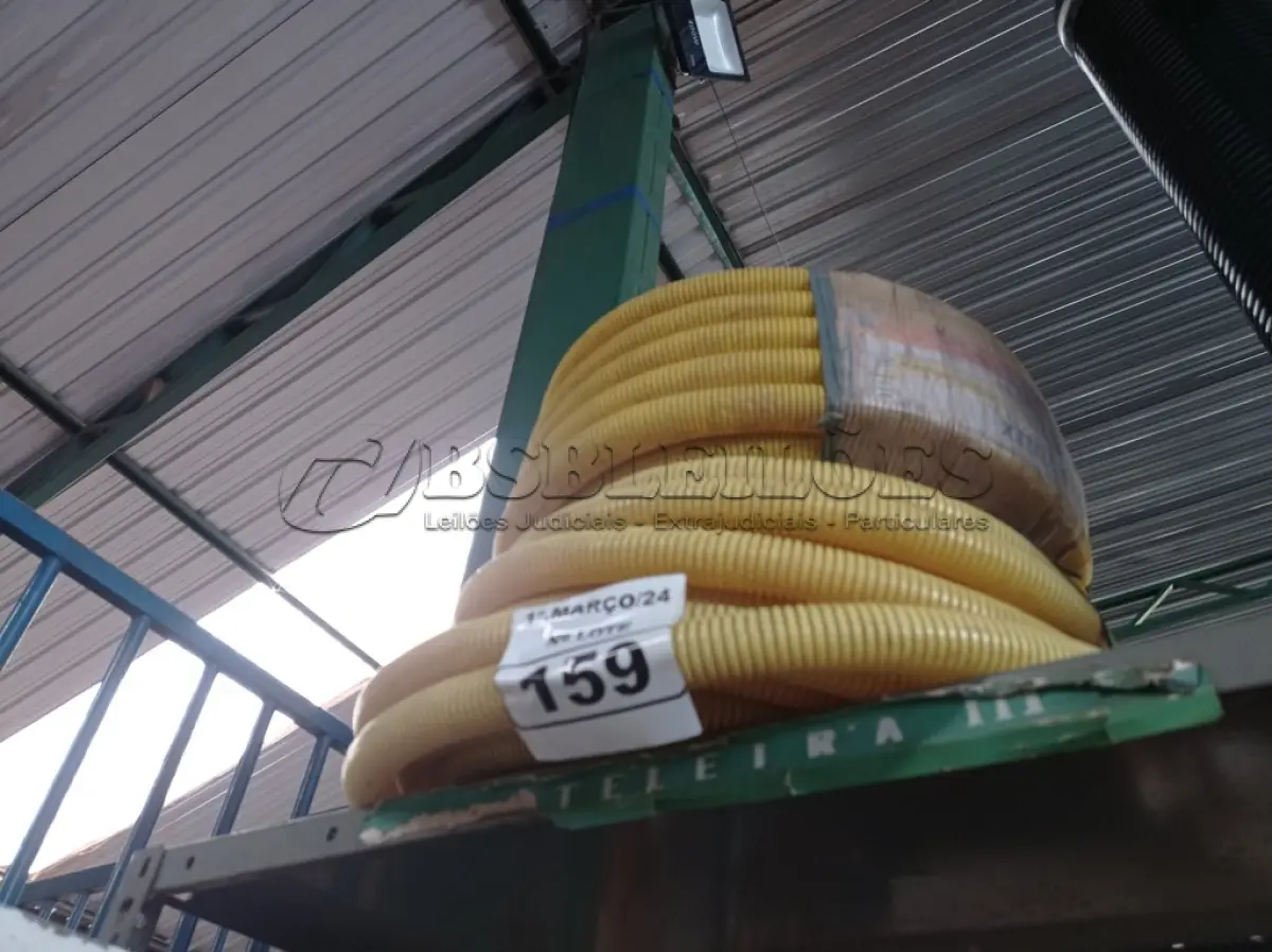 LOTE 159 - 02 ROLOS DE MANGUEIRA CORRUGADA. (NO ESTADO) ATENÇÃO! FAZER A VISITAÇÃO ANTES DE ARREMATAR, NÃO SABEMOS SE FUNCIONA. LEILÃO NÃO TEM GARANTIA E NEM DEVOLUÇÃO, SUJEITO A POSSÍVEIS AVARIAS VISÍVEIS/OCULTAS E/OU AUSÊNCIA DE COMPONENTES.
