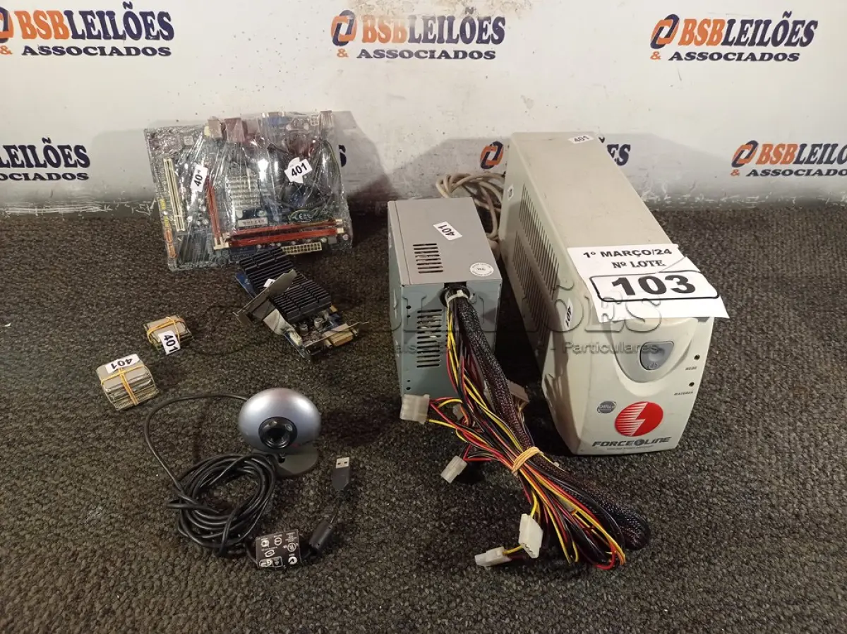 LOTE 103 - 01 NOBREAK, 01 FONTE E 01 PLACA MÃE MARCAS E MODELOS DIVERSOS. (NO ESTADO) ATENÇÃO! FAZER A VISITAÇÃO ANTES DE ARREMATAR, NÃO SABEMOS SE FUNCIONA. LEILÃO NÃO TEM GARANTIA E NEM DEVOLUÇÃO, SUJEITO A POSSÍVEIS AVARIAS VISÍVEIS/OCULTAS E/OU AUSÊNCIA DE COMPONENTES.