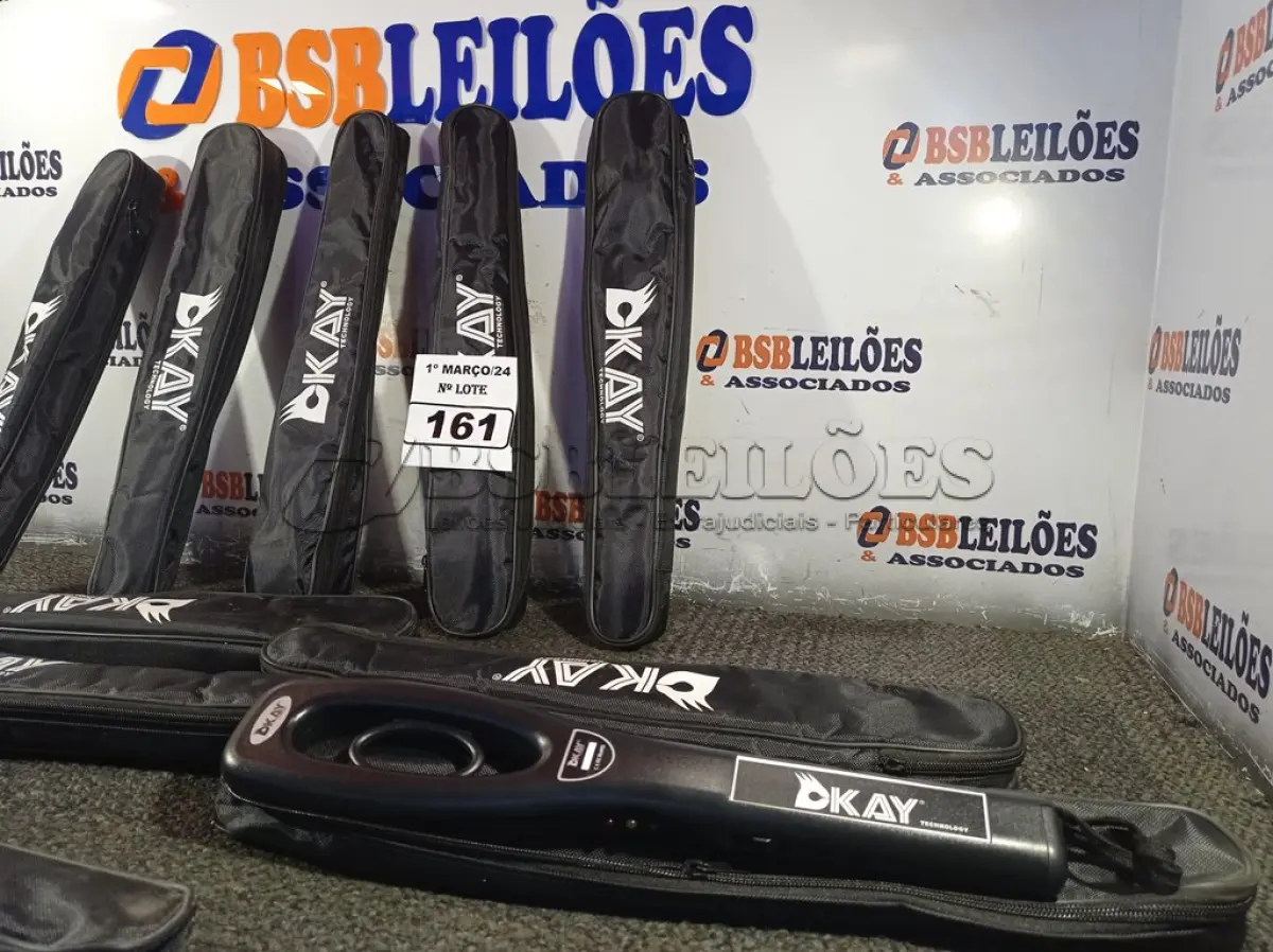LOTE 161 - 10 DETECTORES DE METAL. (NO ESTADO) ATENÇÃO! FAZER A VISITAÇÃO ANTES DE ARREMATAR, NÃO SABEMOS SE FUNCIONA. LEILÃO NÃO TEM GARANTIA E NEM DEVOLUÇÃO, SUJEITO A POSSÍVEIS AVARIAS VISÍVEIS/OCULTAS E/OU AUSÊNCIA DE COMPONENTES.