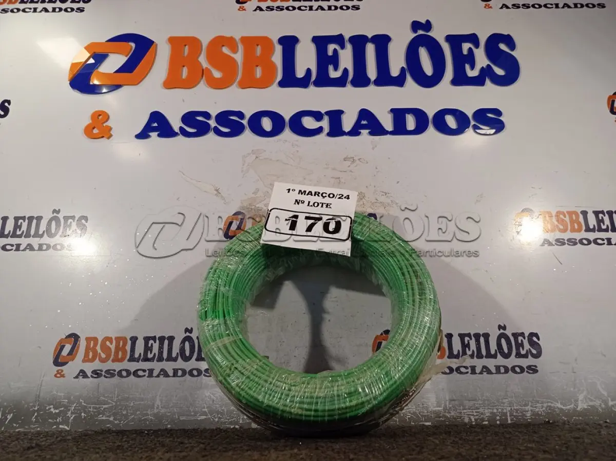 LOTE 170 - 01 ROLO DE CABO FLEXÍVEL 100M 1X4MM NA COR VERDE (NOVO). (NO ESTADO) ATENÇÃO! FAZER A VISITAÇÃO ANTES DE ARREMATAR, NÃO SABEMOS SE FUNCIONA. LEILÃO NÃO TEM GARANTIA E NEM DEVOLUÇÃO, SUJEITO A POSSÍVEIS AVARIAS VISÍVEIS/OCULTAS E/OU AUSÊNCIA DE COMPONENTES.