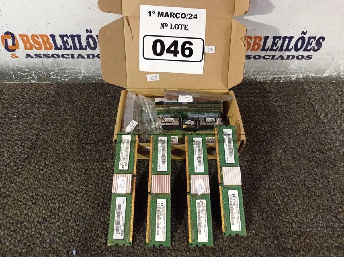 LOTE 046 - 01 LOTE COM VÁRIAS MEMORIAS PARA PC MARCAS E MODELOS DIVERSOS. (NO ESTADO) ATENÇÃO! FAZER A VISITAÇÃO ANTES DE ARREMATAR, NÃO SABEMOS SE FUNCIONA. LEILÃO NÃO TEM GARANTIA E NEM DEVOLUÇÃO, SUJEITO A POSSÍVEIS AVARIAS VISÍVEIS/OCULTAS E/OU AUSÊNCIA DE COMPONENTES.