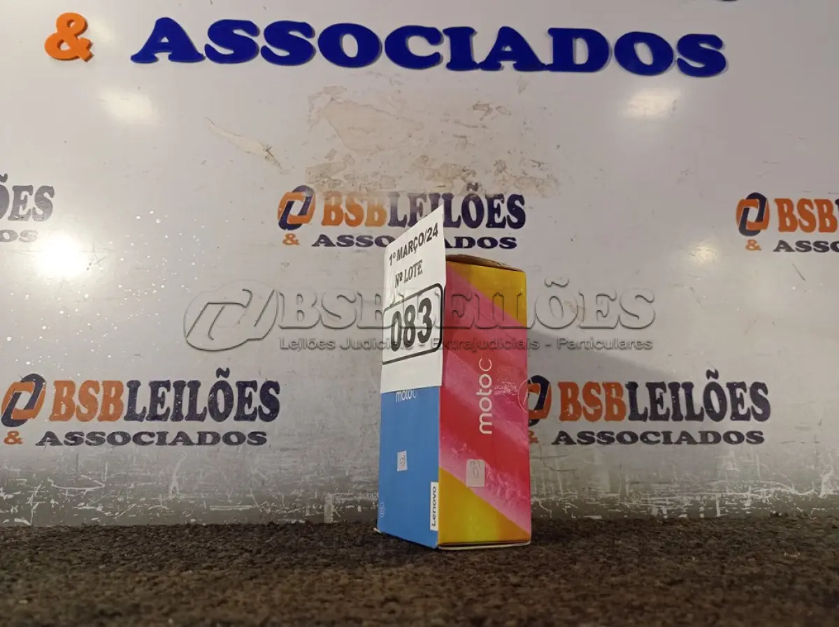 LOTE 083 - 01 CELULAR MOTO “C” 8BG. (NO ESTADO) ATENÇÃO! FAZER A VISITAÇÃO ANTES DE ARREMATAR, NÃO SABEMOS SE FUNCIONA. LEILÃO NÃO TEM GARANTIA E NEM DEVOLUÇÃO, SUJEITO A POSSÍVEIS AVARIAS VISÍVEIS/OCULTAS E/OU AUSÊNCIA DE COMPONENTES.