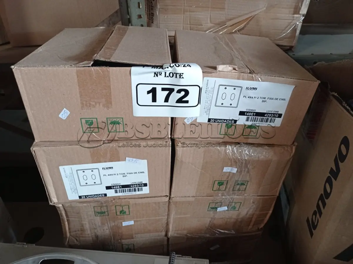 LOTE 172 - 01 LOTE COM GRANDE QUANTIDADE DE ESPELHOS PARA TOMADA PL 4X4 P/2 TOMADA FIXA DE EMBUTIR. (NO ESTADO) ATENÇÃO! FAZER A VISITAÇÃO ANTES DE ARREMATAR, NÃO SABEMOS SE FUNCIONA. LEILÃO NÃO TEM GARANTIA E NEM DEVOLUÇÃO, SUJEITO A POSSÍVEIS AVARIAS VISÍVEIS/OCULTAS E/OU AUSÊNCIA DE COMPONENTES.