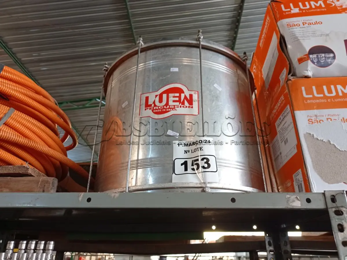 LOTE 153 - 01 INSTRUMENTO MUSICAL “SURDO”. (NO ESTADO) ATENÇÃO! FAZER A VISITAÇÃO ANTES DE ARREMATAR, NÃO SABEMOS SE FUNCIONA. LEILÃO NÃO TEM GARANTIA E NEM DEVOLUÇÃO, SUJEITO A POSSÍVEIS AVARIAS VISÍVEIS/OCULTAS E/OU AUSÊNCIA DE COMPONENTES.