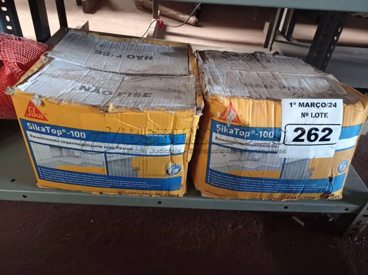 LOTE 262 - 02 CAIXAS DE SIKA TOP-100, REVESTIMENTO IMPERMEABILIZANTE SEMI-FLEXIVEL 18KG. (NO ESTADO) ATENÇÃO! FAZER A VISITAÇÃO ANTES DE ARREMATAR, NÃO SABEMOS SE FUNCIONA. LEILÃO NÃO TEM GARANTIA E NEM DEVOLUÇÃO, SUJEITO A POSSÍVEIS AVARIAS VISÍVEIS/OCULTAS E/OU AUSÊNCIA DE COMPONENTES.