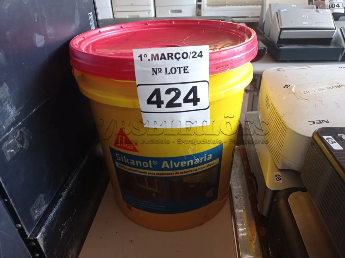 LOTE 424 - 01 BALDE DE SIKANOL ALVENARIA, ADITIVO PLASTIFICANTE PARA ARGAMASSA DE ASSENTAMENTO E REBOCO 18L. (NO ESTADO) ATENÇÃO! FAZER A VISITAÇÃO ANTES DE ARREMATAR, NÃO SABEMOS SE FUNCIONA. LEILÃO NÃO TEM GARANTIA E NEM DEVOLUÇÃO, SUJEITO A POSSÍVEIS AVARIAS VISÍVEIS/OCULTAS E/OU AUSÊNCIA DE COMPONENTES.