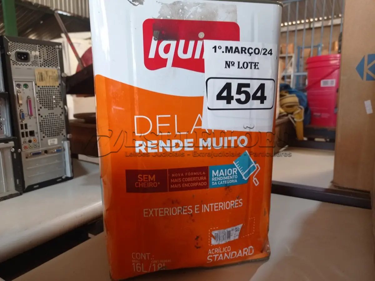 LOTE 454 - 01 LATA DE TINTA IQUINE DELANIL RENDE MUITO 16/ 18L BASE PARA EXTERIOR E INTERIOR. (NO ESTADO) ATENÇÃO! FAZER A VISITAÇÃO ANTES DE ARREMATAR, NÃO SABEMOS SE FUNCIONA. LEILÃO NÃO TEM GARANTIA E NEM DEVOLUÇÃO, SUJEITO A POSSÍVEIS AVARIAS VISÍVEIS/OCULTAS E/OU AUSÊNCIA DE COMPONENTES.