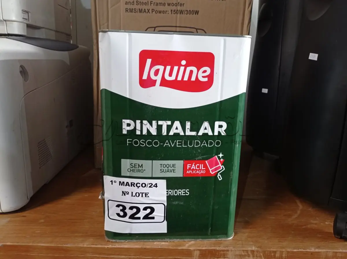LOTE 322 - 01 LATA DE TINTA IQUINE PINTALAR FOSCO AVELUDADO 18L NA COR VERDE PISCINA. (NO ESTADO) ATENÇÃO! FAZER A VISITAÇÃO ANTES DE ARREMATAR, NÃO SABEMOS SE FUNCIONA. LEILÃO NÃO TEM GARANTIA E NEM DEVOLUÇÃO, SUJEITO A POSSÍVEIS AVARIAS VISÍVEIS/OCULTAS E/OU AUSÊNCIA DE COMPONENTES.