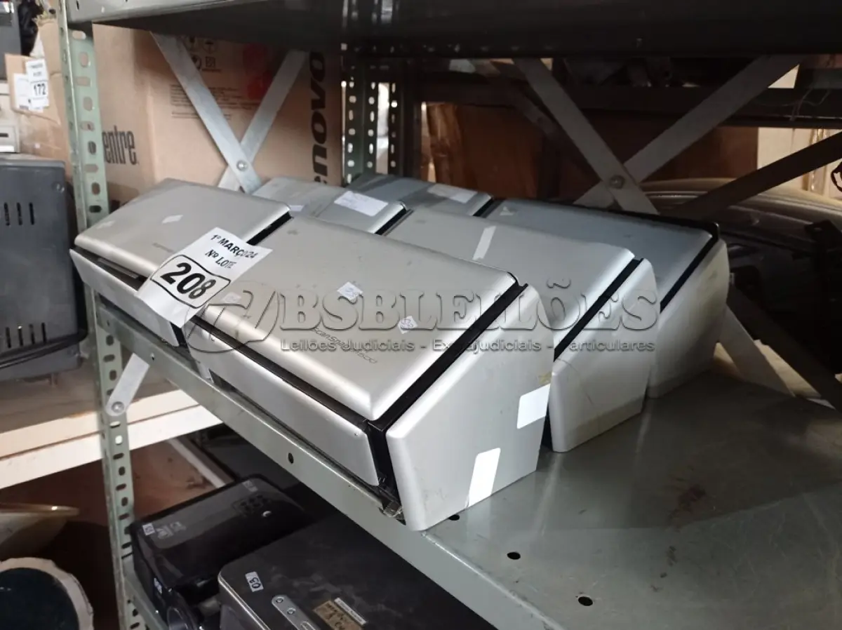 LOTE 208 - 06 SCANNER MARCAS FUJITSU. (NO ESTADO) ATENÇÃO! FAZER A VISITAÇÃO ANTES DE ARREMATAR, NÃO SABEMOS SE FUNCIONA. LEILÃO NÃO TEM GARANTIA E NEM DEVOLUÇÃO, SUJEITO A POSSÍVEIS AVARIAS VISÍVEIS/OCULTAS E/OU AUSÊNCIA DE COMPONENTES.