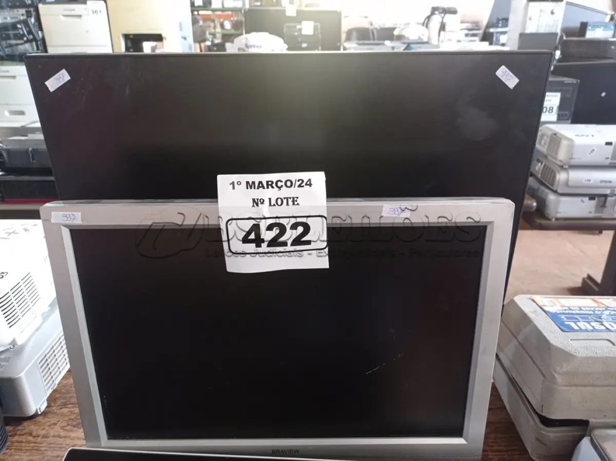 LOTE 422 - 03 MONITORES MARCAS E MODELOS DIVERSOS PARA RETIRADA DE PEÇAS. (NO ESTADO) ATENÇÃO! FAZER A VISITAÇÃO ANTES DE ARREMATAR, NÃO SABEMOS SE FUNCIONA. LEILÃO NÃO TEM GARANTIA E NEM DEVOLUÇÃO, SUJEITO A POSSÍVEIS AVARIAS VISÍVEIS/OCULTAS E/OU AUSÊNCIA DE COMPONENTES.