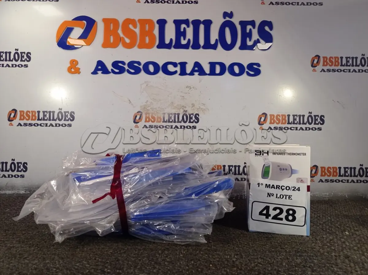 LOTE 428 - 04 TERMÔMETROS DIGITAL E 10 MASCARAS DE PROTEÇÃO. (NO ESTADO) ATENÇÃO! FAZER A VISITAÇÃO ANTES DE ARREMATAR, NÃO SABEMOS SE FUNCIONA. LEILÃO NÃO TEM GARANTIA E NEM DEVOLUÇÃO, SUJEITO A POSSÍVEIS AVARIAS VISÍVEIS/OCULTAS E/OU AUSÊNCIA DE COMPONENTES.