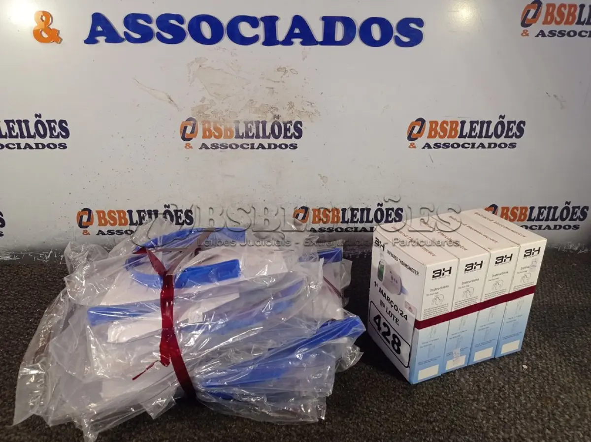 LOTE 428 - 04 TERMÔMETROS DIGITAL E 10 MASCARAS DE PROTEÇÃO. (NO ESTADO) ATENÇÃO! FAZER A VISITAÇÃO ANTES DE ARREMATAR, NÃO SABEMOS SE FUNCIONA. LEILÃO NÃO TEM GARANTIA E NEM DEVOLUÇÃO, SUJEITO A POSSÍVEIS AVARIAS VISÍVEIS/OCULTAS E/OU AUSÊNCIA DE COMPONENTES.
