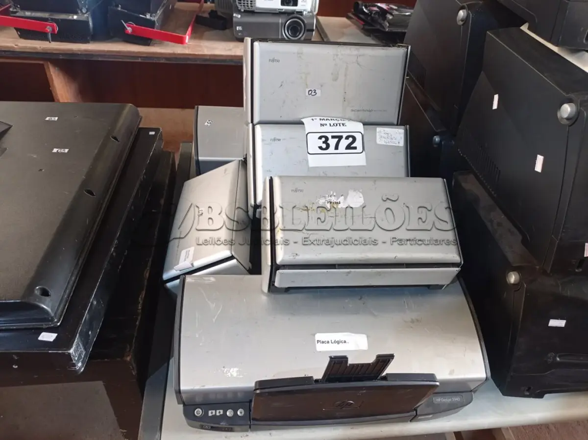 LOTE 372 - 07 SCANNER MARCAS FUJITSU E 02 IMPRESSORAS JATO DE TINTA MARCAS HP. (NO ESTADO) ATENÇÃO! FAZER A VISITAÇÃO ANTES DE ARREMATAR, NÃO SABEMOS SE FUNCIONA. LEILÃO NÃO TEM GARANTIA E NEM DEVOLUÇÃO, SUJEITO A POSSÍVEIS AVARIAS VISÍVEIS/OCULTAS E/OU AUSÊNCIA DE COMPONENTES.