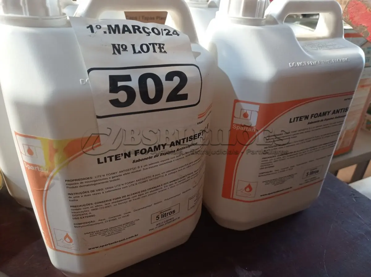 LOTE 502 - 20 LITROS DE SABONETE DE ESPUMA ANTISSÉPTICO . (NO ESTADO) ATENÇÃO! FAZER A VISITAÇÃO ANTES DE ARREMATAR, NÃO SABEMOS SE FUNCIONA. LEILÃO NÃO TEM GARANTIA E NEM DEVOLUÇÃO, SUJEITO A POSSÍVEIS AVARIAS VISÍVEIS/OCULTAS E/OU AUSÊNCIA DE COMPONENTES.