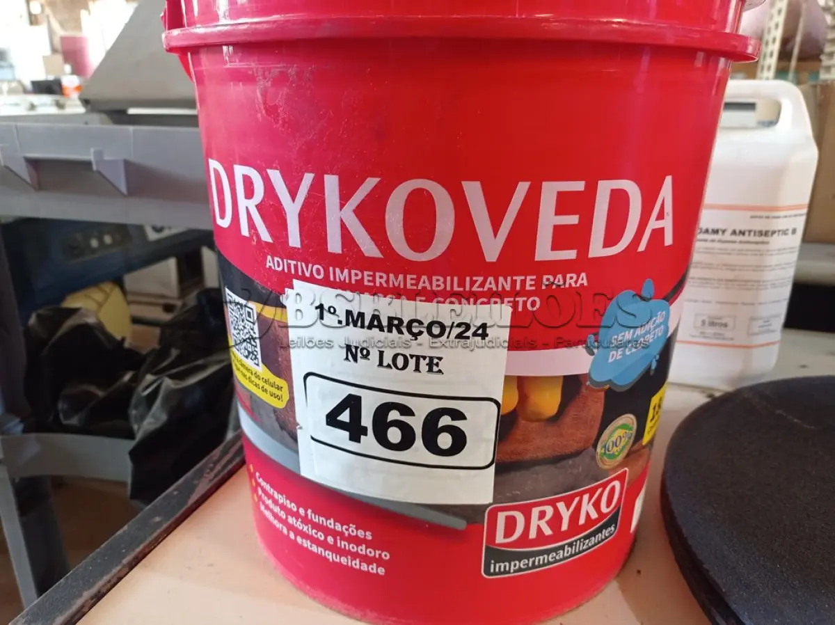 LOTE 466 - 01 BALDE DE DRYKOVEDA, ADITIVO IMPERMEABILIZANTE PARA ARGAMASSA E CONCRETO 18L. (NO ESTADO) ATENÇÃO! FAZER A VISITAÇÃO ANTES DE ARREMATAR, NÃO SABEMOS SE FUNCIONA. LEILÃO NÃO TEM GARANTIA E NEM DEVOLUÇÃO, SUJEITO A POSSÍVEIS AVARIAS VISÍVEIS/OCULTAS E/OU AUSÊNCIA DE COMPONENTES.
