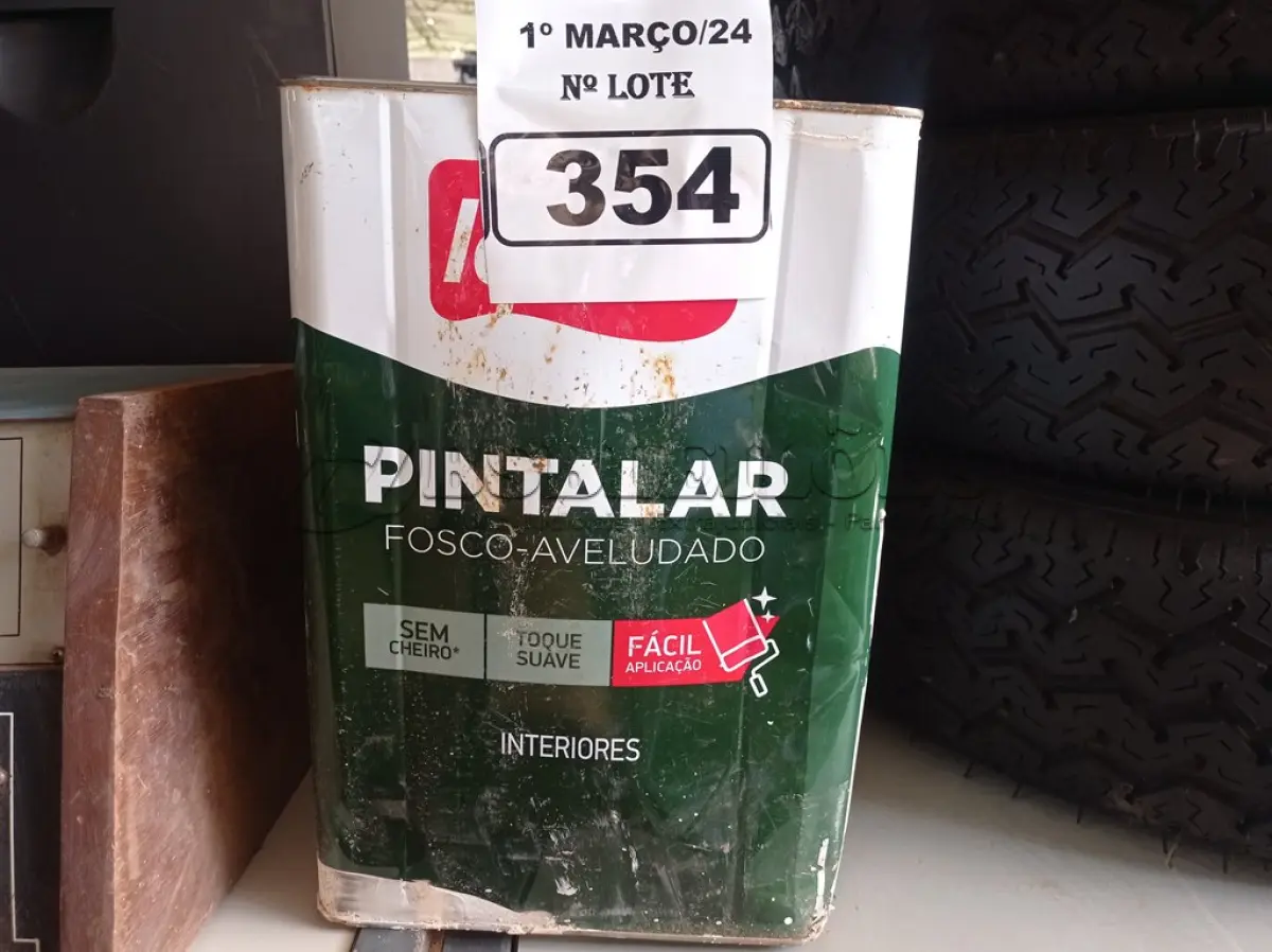 LOTE 354 - 01 LATA DE TINTA IQUINE PINTALAR FOSCO AVELUDADO 18L COR VERDE PISCINA. (NO ESTADO) ATENÇÃO! FAZER A VISITAÇÃO ANTES DE ARREMATAR, NÃO SABEMOS SE FUNCIONA. LEILÃO NÃO TEM GARANTIA E NEM DEVOLUÇÃO, SUJEITO A POSSÍVEIS AVARIAS VISÍVEIS/OCULTAS E/OU AUSÊNCIA DE COMPONENTES.