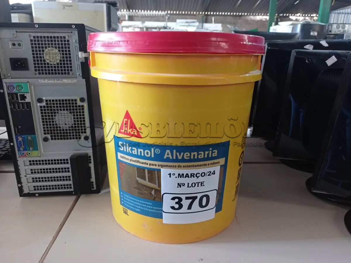 LOTE 370 - 01 BALDE DE SIKANOL ALVENARIA, ADITIVO PLASTIFICANTE PARA ARGAMASSA DE ASSENTAMENTO E REBOCO 18L. (NO ESTADO) ATENÇÃO! FAZER A VISITAÇÃO ANTES DE ARREMATAR, NÃO SABEMOS SE FUNCIONA. LEILÃO NÃO TEM GARANTIA E NEM DEVOLUÇÃO, SUJEITO A POSSÍVEIS AVARIAS VISÍVEIS/OCULTAS E/OU AUSÊNCIA DE COMPONENTES.