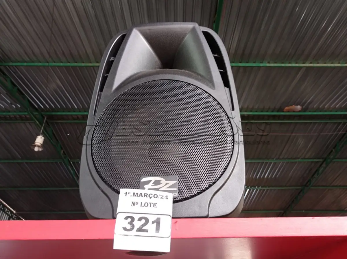 LOTE 321 - 01 CAIXA DE SOM PZ PROPASSIVE PX-12. (NO ESTADO) ATENÇÃO! FAZER A VISITAÇÃO ANTES DE ARREMATAR, NÃO SABEMOS SE FUNCIONA. LEILÃO NÃO TEM GARANTIA E NEM DEVOLUÇÃO, SUJEITO A POSSÍVEIS AVARIAS VISÍVEIS/OCULTAS E/OU AUSÊNCIA DE COMPONENTES.