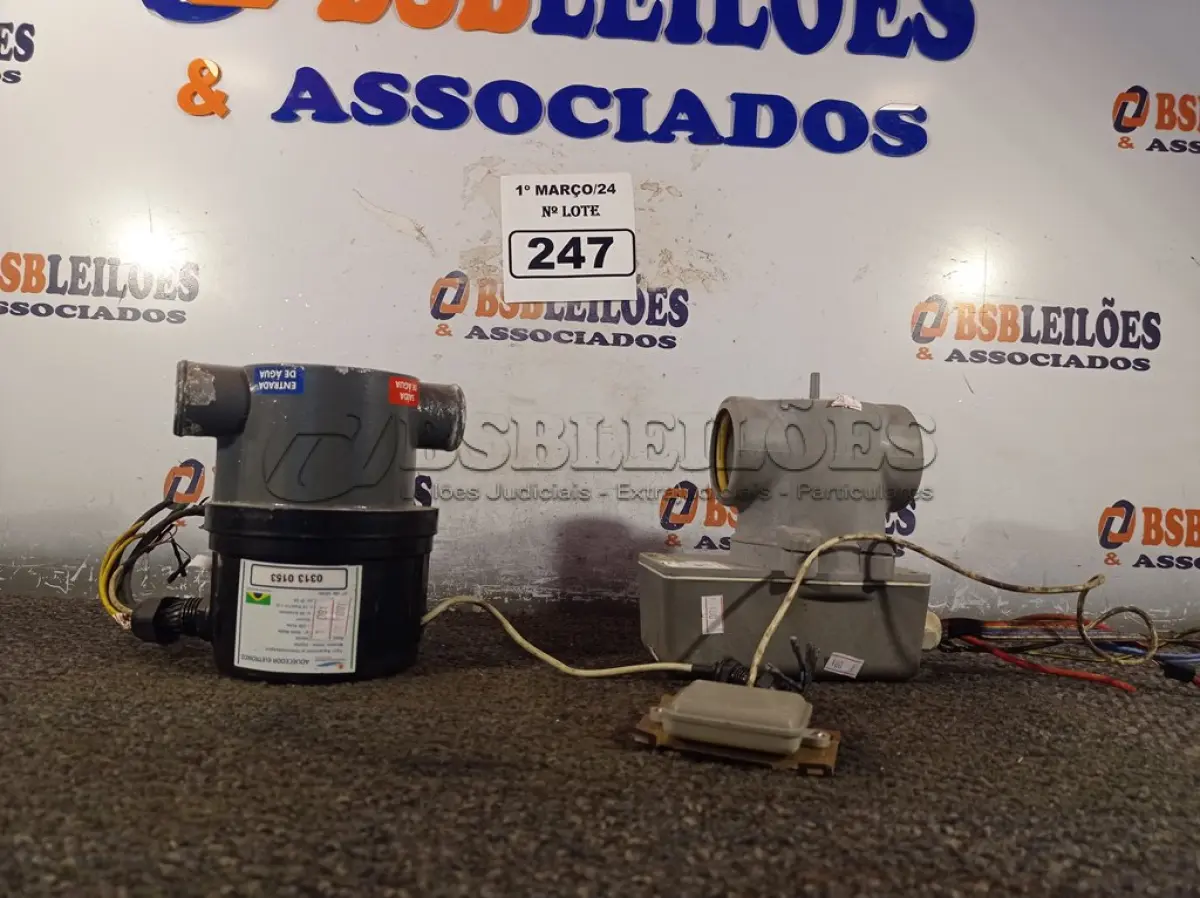 LOTE 247 - 02 AQUECEDORES PARA BANHEIRA DE HIDROMASSAGEM. (NO ESTADO) ATENÇÃO! FAZER A VISITAÇÃO ANTES DE ARREMATAR, NÃO SABEMOS SE FUNCIONA. LEILÃO NÃO TEM GARANTIA E NEM DEVOLUÇÃO, SUJEITO A POSSÍVEIS AVARIAS VISÍVEIS/OCULTAS E/OU AUSÊNCIA DE COMPONENTES.