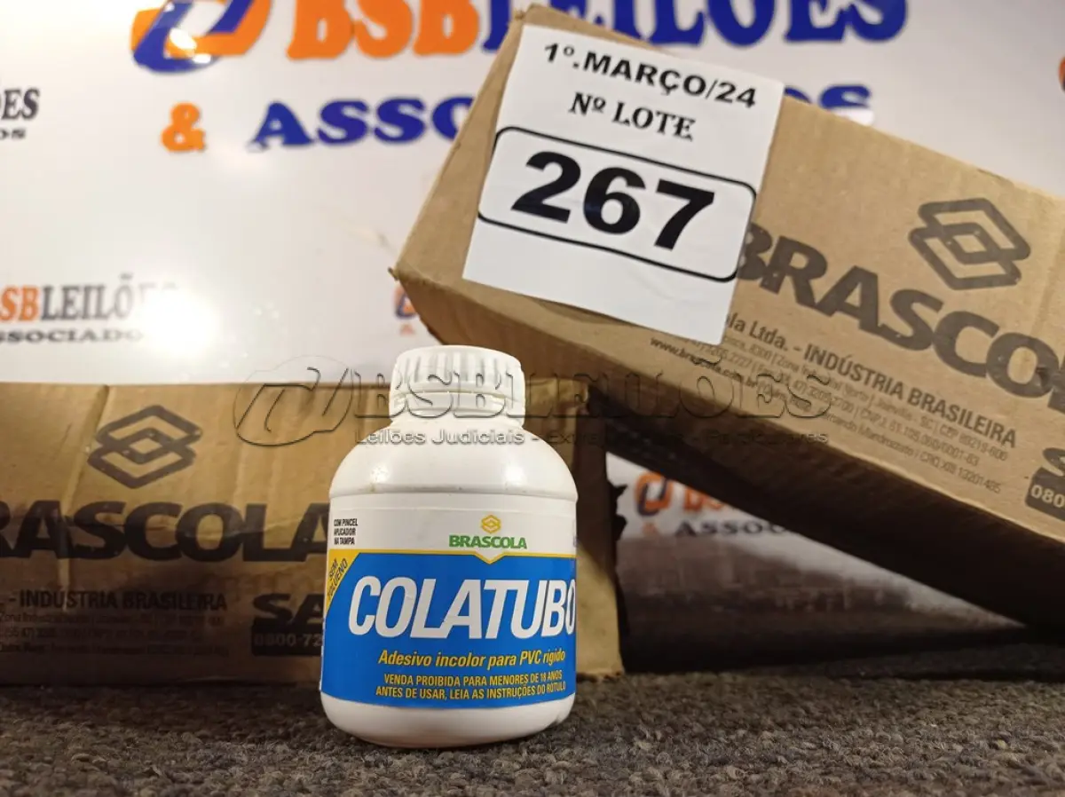 LOTE 267 - 02 CAIXAS COM COLA TUBO ST. (NO ESTADO) ATENÇÃO! FAZER A VISITAÇÃO ANTES DE ARREMATAR, NÃO SABEMOS SE FUNCIONA. LEILÃO NÃO TEM GARANTIA E NEM DEVOLUÇÃO, SUJEITO A POSSÍVEIS AVARIAS VISÍVEIS/OCULTAS E/OU AUSÊNCIA DE COMPONENTES.
