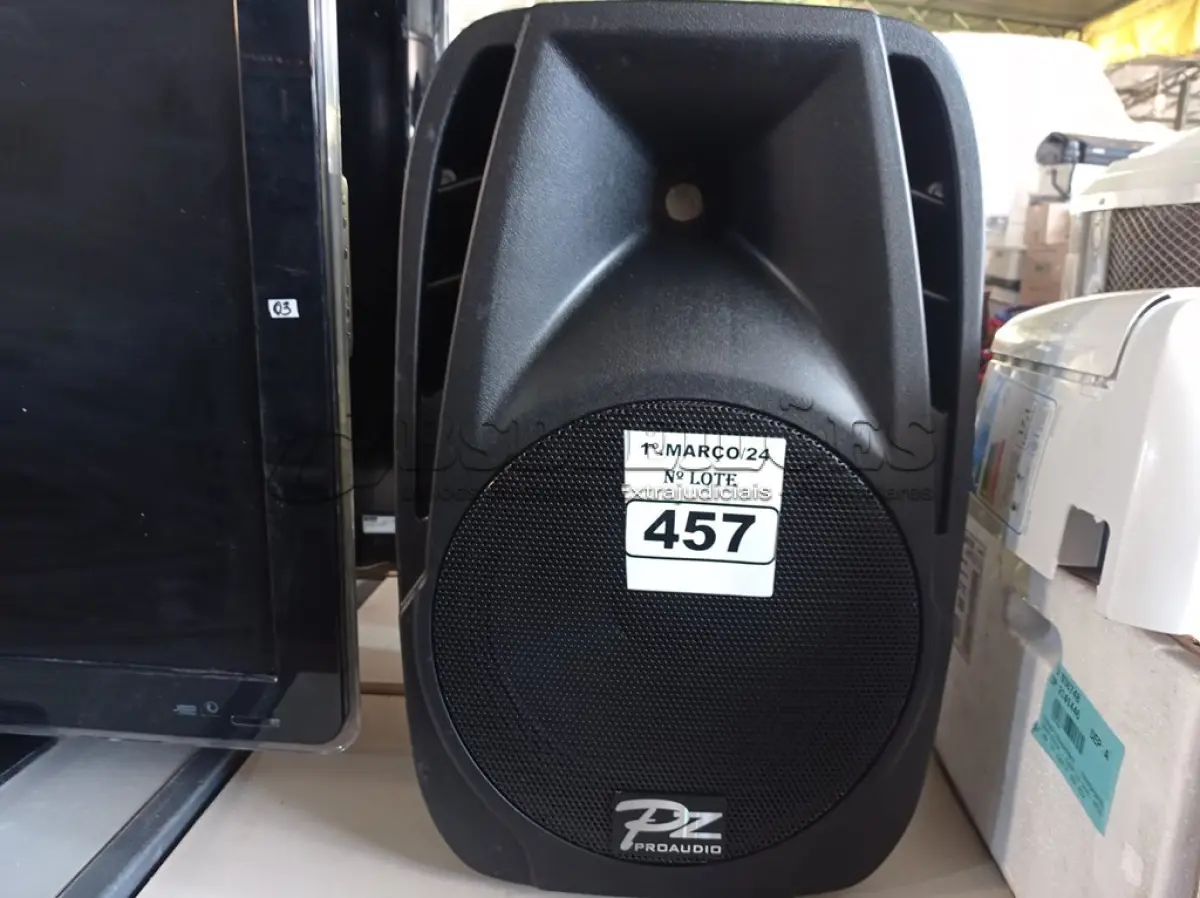 LOTE 457 - 01 CAIXA DE SOM PZ PROPASSIVE PX-12. (NO ESTADO) ATENÇÃO! FAZER A VISITAÇÃO ANTES DE ARREMATAR, NÃO SABEMOS SE FUNCIONA. LEILÃO NÃO TEM GARANTIA E NEM DEVOLUÇÃO, SUJEITO A POSSÍVEIS AVARIAS VISÍVEIS/OCULTAS E/OU AUSÊNCIA DE COMPONENTES.