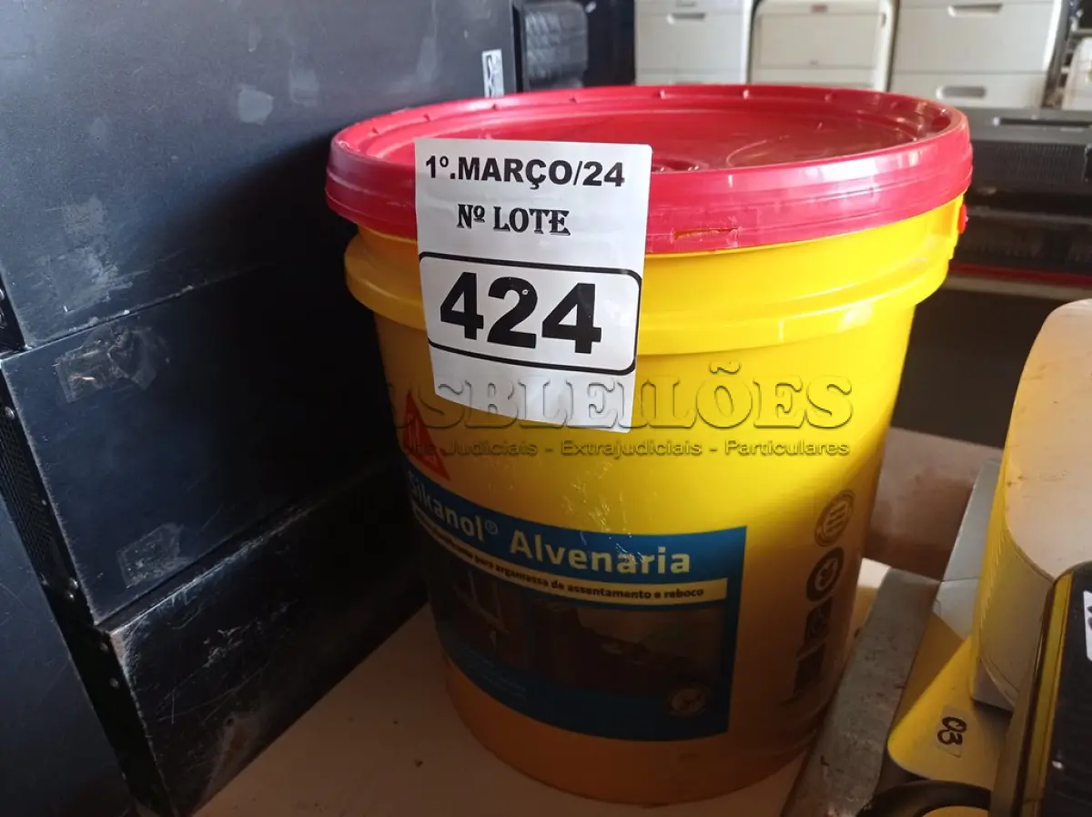 LOTE 424 - 01 BALDE DE SIKANOL ALVENARIA, ADITIVO PLASTIFICANTE PARA ARGAMASSA DE ASSENTAMENTO E REBOCO 18L. (NO ESTADO) ATENÇÃO! FAZER A VISITAÇÃO ANTES DE ARREMATAR, NÃO SABEMOS SE FUNCIONA. LEILÃO NÃO TEM GARANTIA E NEM DEVOLUÇÃO, SUJEITO A POSSÍVEIS AVARIAS VISÍVEIS/OCULTAS E/OU AUSÊNCIA DE COMPONENTES.
