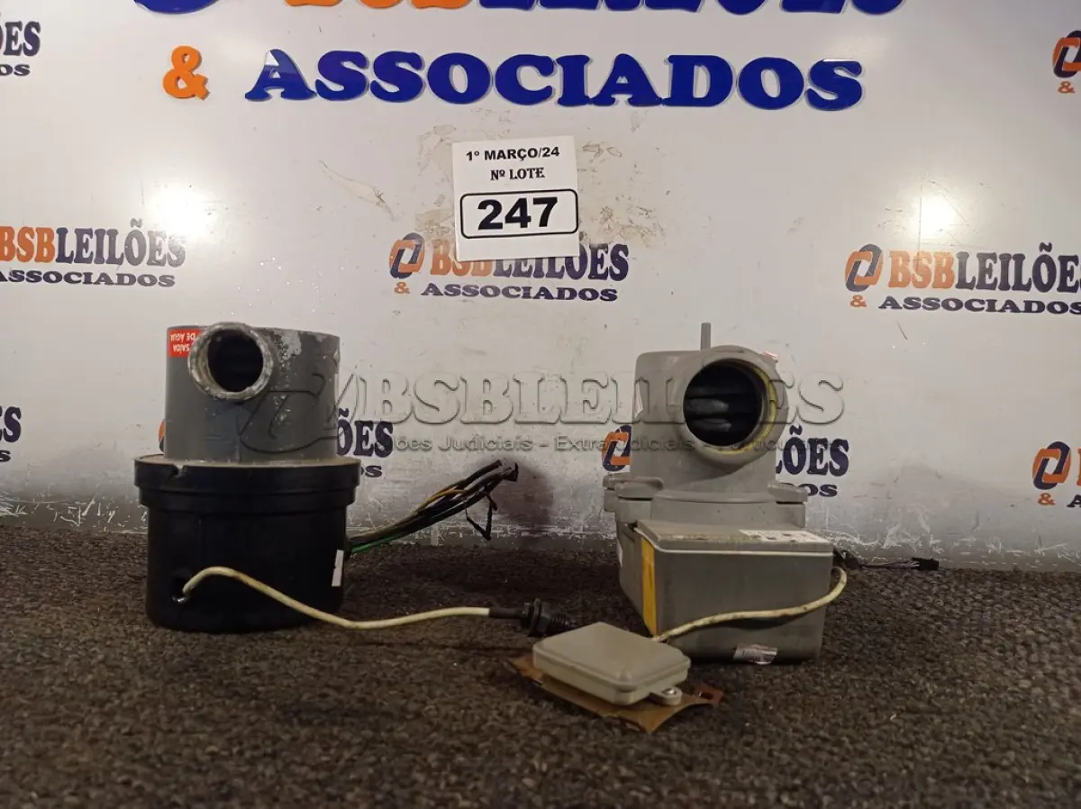 LOTE 247 - 02 AQUECEDORES PARA BANHEIRA DE HIDROMASSAGEM. (NO ESTADO) ATENÇÃO! FAZER A VISITAÇÃO ANTES DE ARREMATAR, NÃO SABEMOS SE FUNCIONA. LEILÃO NÃO TEM GARANTIA E NEM DEVOLUÇÃO, SUJEITO A POSSÍVEIS AVARIAS VISÍVEIS/OCULTAS E/OU AUSÊNCIA DE COMPONENTES.