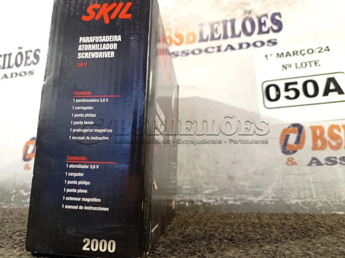LOTE 050 - 01 PARAFUSADEIRA SKIL 3.6V BRCH 220V. (NOVO) (NO ESTADO) ATENÇÃO! FAZER A VISITAÇÃO ANTES DE ARREMATAR, NÃO SABEMOS SE FUNCIONA. LEILÃO NÃO TEM GARANTIA E NEM DEVOLUÇÃO, SUJEITO A POSSÍVEIS AVARIAS VISÍVEIS/OCULTAS E/OU AUSÊNCIA DE COMPONENTES.