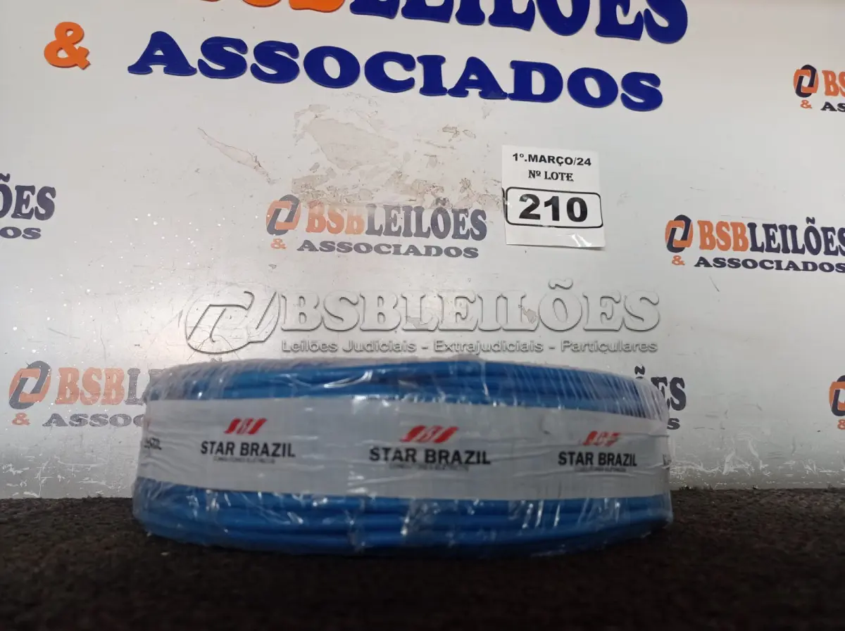LOTE 210 - 01 ROLO DE CABO FLEXÍVEL 100M 1X10MM NA COR AZUL (NOVO). (NO ESTADO) ATENÇÃO! FAZER A VISITAÇÃO ANTES DE ARREMATAR, NÃO SABEMOS SE FUNCIONA. LEILÃO NÃO TEM GARANTIA E NEM DEVOLUÇÃO, SUJEITO A POSSÍVEIS AVARIAS VISÍVEIS/OCULTAS E/OU AUSÊNCIA DE COMPONENTES.