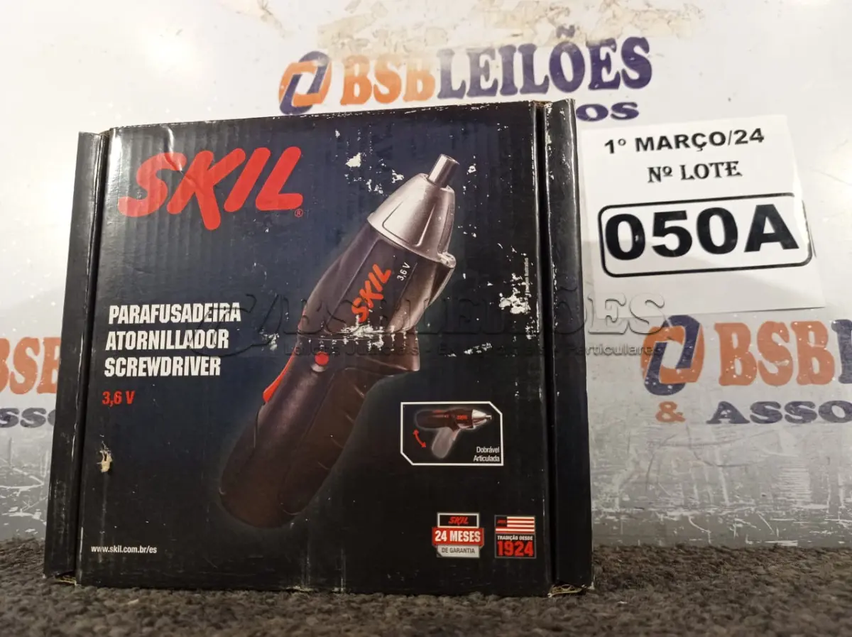 LOTE 050 - 01 PARAFUSADEIRA SKIL 3.6V BRCH 220V. (NOVO) (NO ESTADO) ATENÇÃO! FAZER A VISITAÇÃO ANTES DE ARREMATAR, NÃO SABEMOS SE FUNCIONA. LEILÃO NÃO TEM GARANTIA E NEM DEVOLUÇÃO, SUJEITO A POSSÍVEIS AVARIAS VISÍVEIS/OCULTAS E/OU AUSÊNCIA DE COMPONENTES.