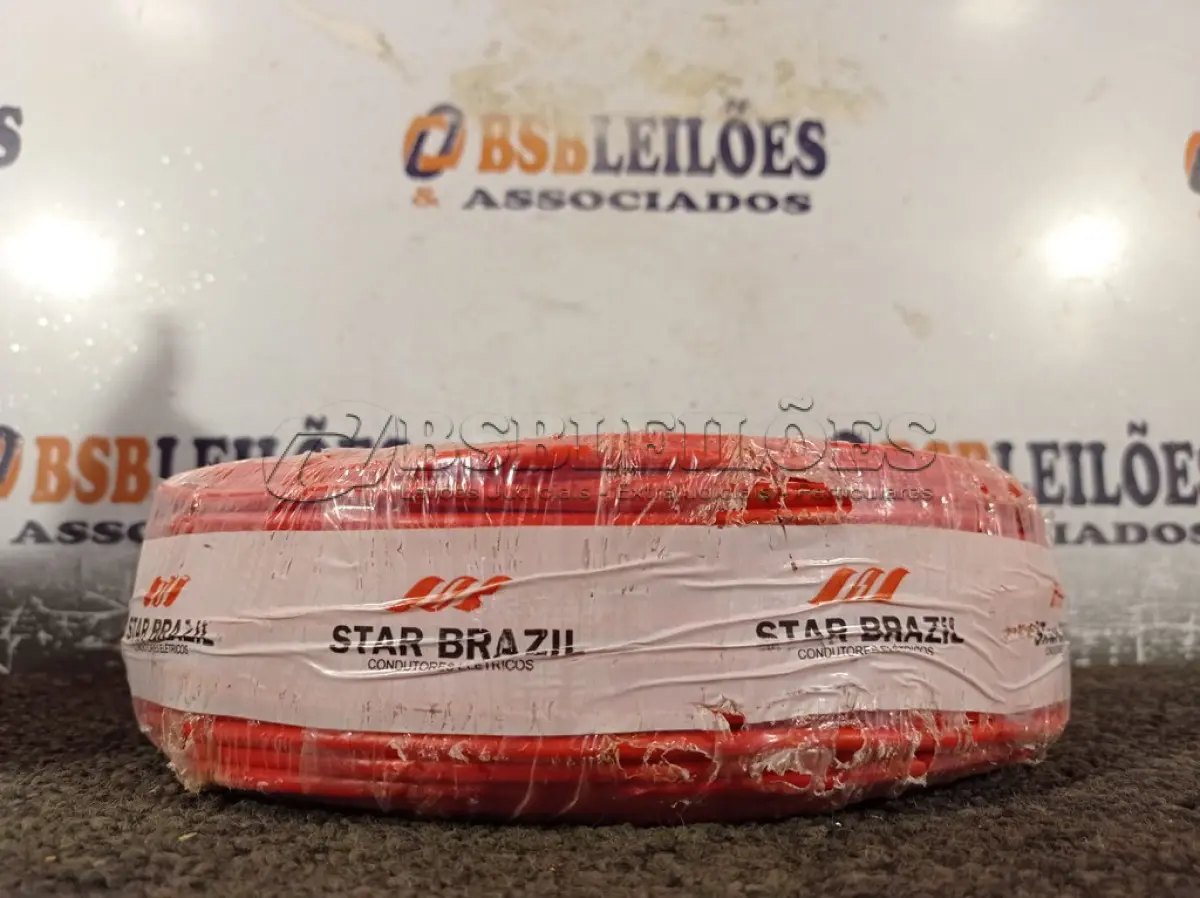 LOTE 020 - 01 ROLO DE CABO FLEXÍVEL 100M 1X4MM NA COR VERMELHA(NOVO). (NO ESTADO) ATENÇÃO! FAZER A VISITAÇÃO ANTES DE ARREMATAR, NÃO SABEMOS SE FUNCIONA. LEILÃO NÃO TEM GARANTIA E NEM DEVOLUÇÃO, SUJEITO A POSSÍVEIS AVARIAS VISÍVEIS/OCULTAS E/OU AUSÊNCIA DE COMPONENTES.