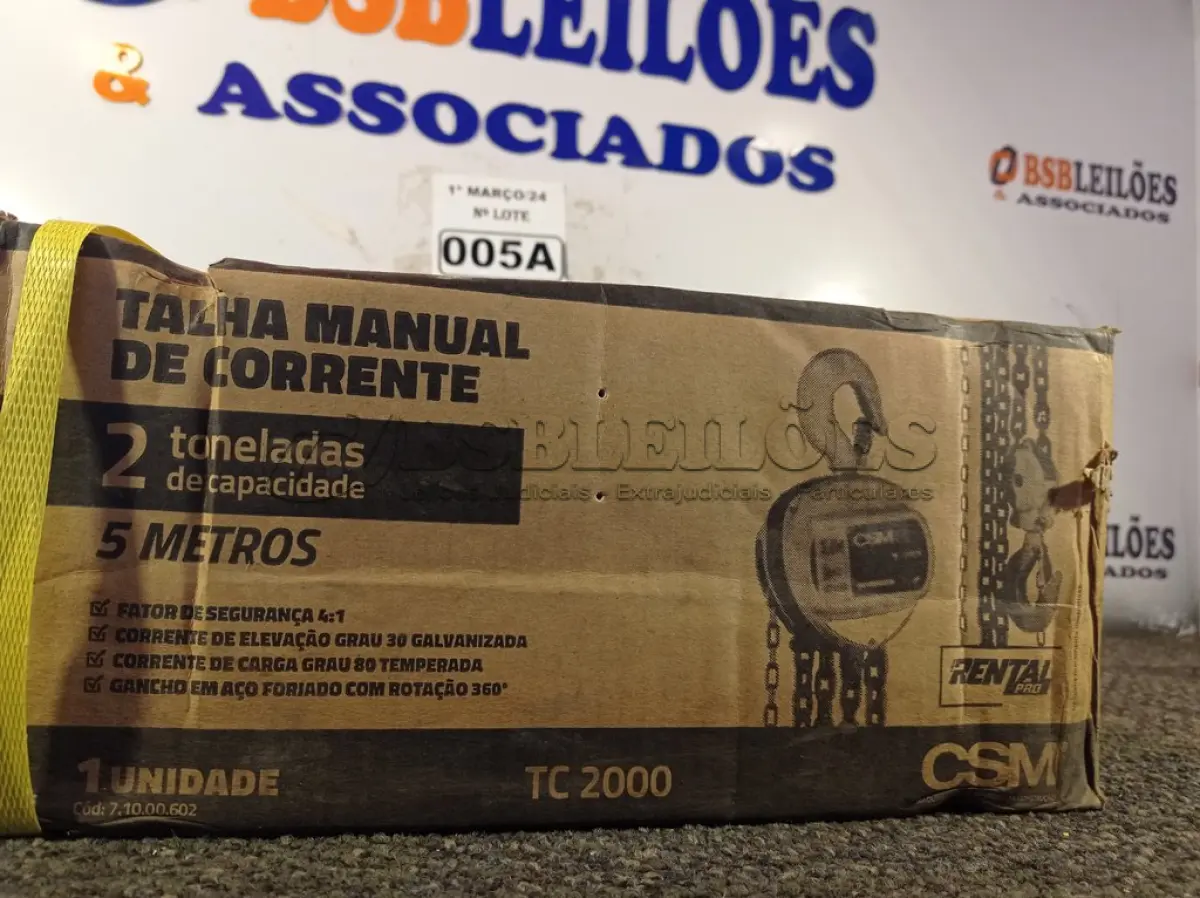 LOTE 005 - 01 TALHA MANUAL DE CORRENTE 2 TONELADAS DE CAPACIDADE 5 METROS DE ELEVAÇÃO CSM. (NOVO) (NO ESTADO) ATENÇÃO! FAZER A VISITAÇÃO ANTES DE ARREMATAR, NÃO SABEMOS SE FUNCIONA. LEILÃO NÃO TEM GARANTIA E NEM DEVOLUÇÃO, SUJEITO A POSSÍVEIS AVARIAS VISÍVEIS/OCULTAS E/OU AUSÊNCIA DE COMPONENTES