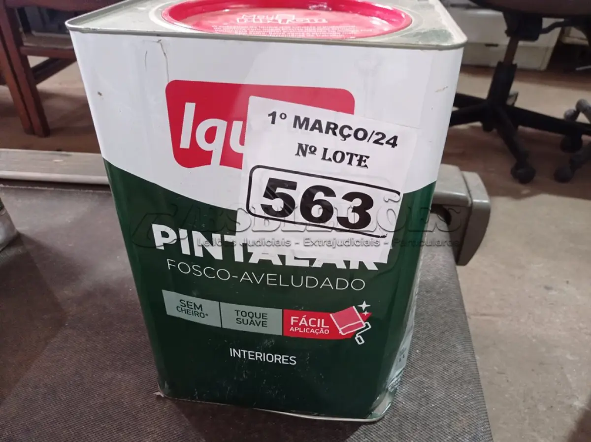 LOTE 563 - 01 LATA DE TINTA IQUINE PINTALAR FOSCO AVELUDADO 18L COR PÊSSEGO. (NO ESTADO) ATENÇÃO! FAZER A VISITAÇÃO ANTES DE ARREMATAR, NÃO SABEMOS SE FUNCIONA. LEILÃO NÃO TEM GARANTIA E NEM DEVOLUÇÃO, SUJEITO A POSSÍVEIS AVARIAS VISÍVEIS/OCULTAS E/OU AUSÊNCIA DE COMPONENTES.