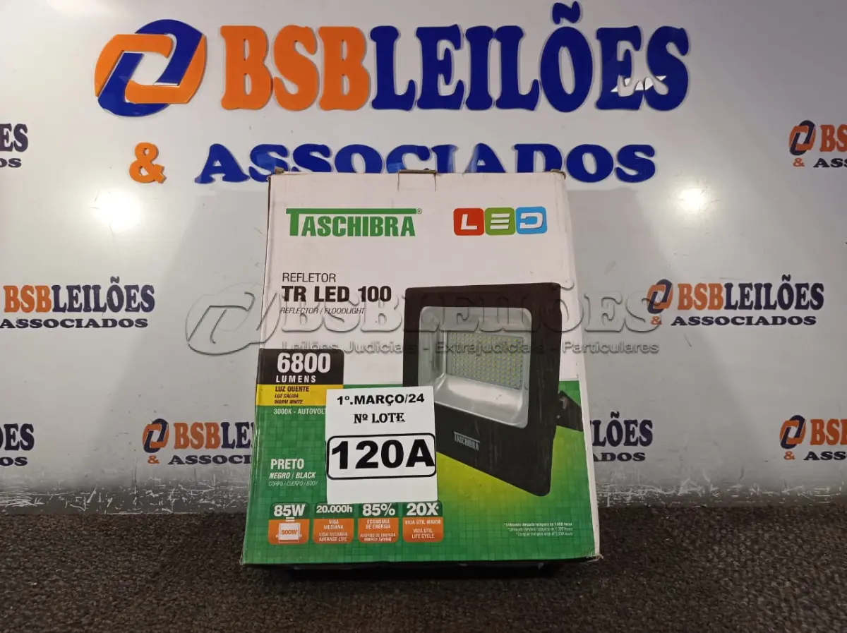 LOTE 120 - 01 REFLETOR TR LED 100 6.800 LUMENS LUZ QUENTE 3000K AUTOVOLT MARCA TASCHIBRA.(NOVO) (NO ESTADO) ATENÇÃO! FAZER A VISITAÇÃO ANTES DE ARREMATAR, NÃO SABEMOS SE FUNCIONA. LEILÃO NÃO TEM GARANTIA E NEM DEVOLUÇÃO, SUJEITO A POSSÍVEIS AVARIAS VISÍVEIS/OCULTAS E/OU AUSÊNCIA DE COMPONENTES.